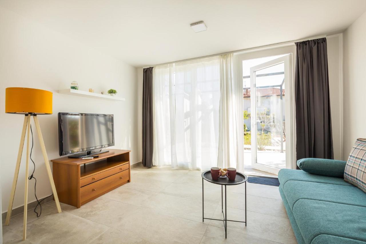Apartaments Punta Relax أوماغ المظهر الخارجي الصورة
