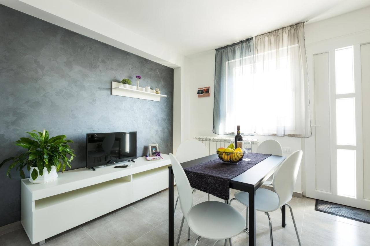 Apartaments Punta Relax أوماغ المظهر الخارجي الصورة