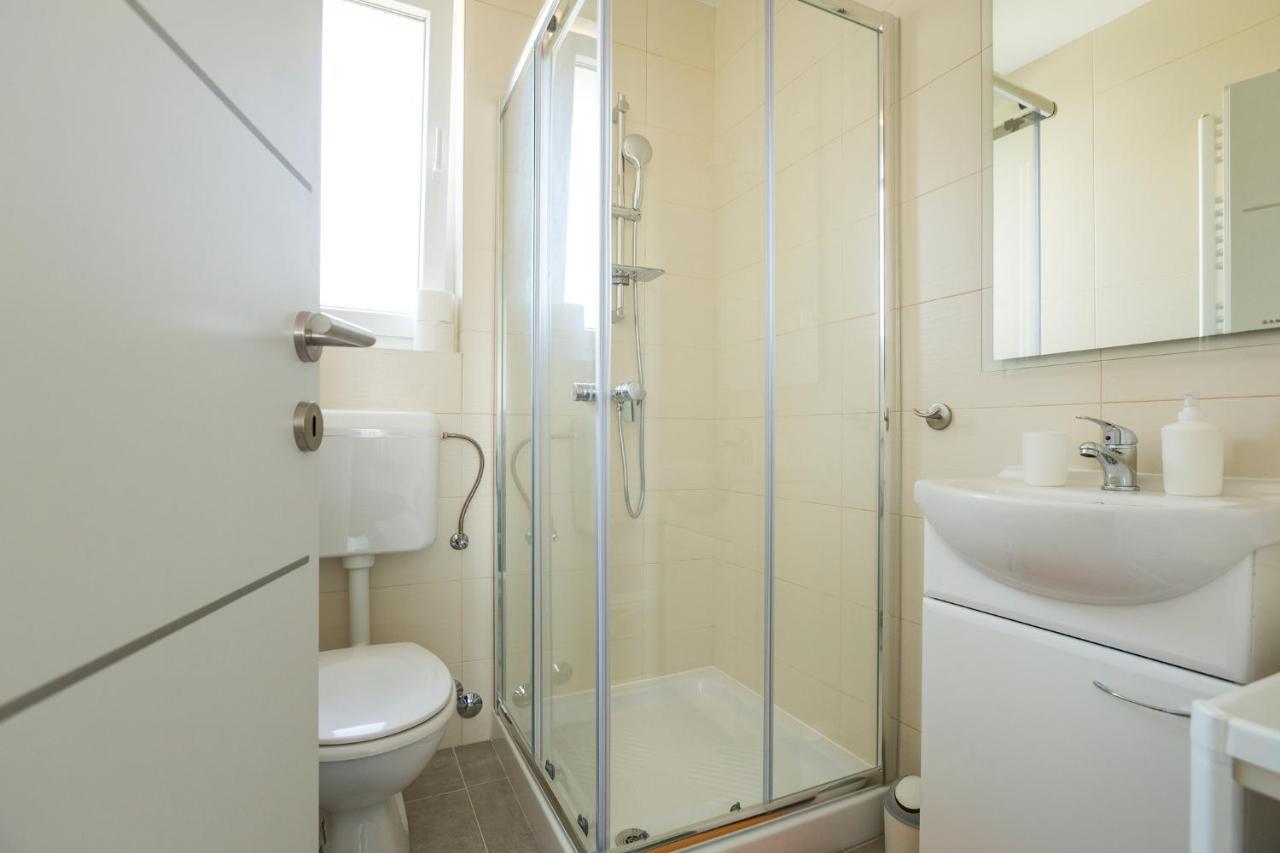 Apartaments Punta Relax أوماغ المظهر الخارجي الصورة